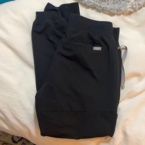 Figs “Qua” style jogger in black